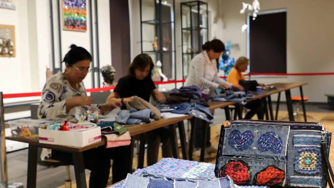 Antalya’da Evdeki Eski Kıyafetler Artık Çöpe Gitmiyor! 6